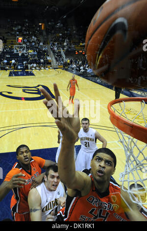Jan. 27, 2011 - Berkeley, California, United States of America - Oregon State Beavers forward Devon Collier (44) lays the ball in during the NCAA basketball game between the Oregon State Beavers and the California Golden Bears at Haas Pavilion. Cal won in a rout, 85-57. (Credit Image: © Matt Cohen/Southcreek Global/ZUMAPRESS.com)