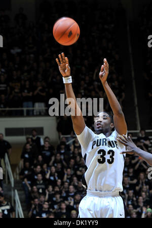 Jan. 29, 2011 - West Lafayette, Indiana, United States of America - Purdue's Sr G E'Twaun Moore (33) in the game between Minnesota  and Purdue at Mackey Arena in West Lafayette. Purdue won the game 73-61. (Credit Image: © Sandra Dukes/Southcreek Global/ZUMAPRESS.com) Stock Photo