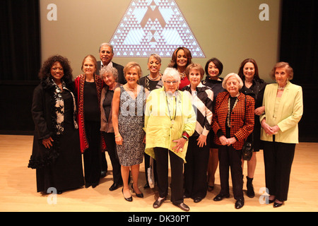 From L to R Back Row First Jessye Norman Gloria Steinem Charlie Soap Dr Johnnetta B Cole Faye Wattleton Connie Chung Sandy Stock Photo