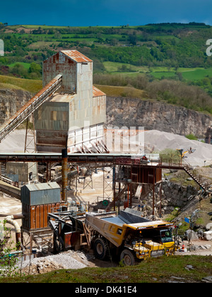 Dene Quarry Cromford Derbyshire England UK operated by Tarmac to produce crushed rock aggregates for roadstone and concrete Stock Photo