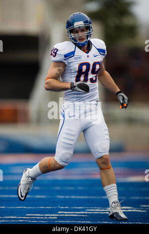 Mar. 16, 2011 - Boise, Idaho, U.S - Boise State Broncos wide receiver Tyler Shoemaker (89) during the annual Boise State Blue and Orange spring game in Bronco Stadium. (Credit Image: © Stanley Brewster/Southcreek Global/ZUMAPRESS.com) Stock Photo