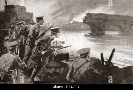Incident in the hard fought retreat from Belgium, British troops on the river bank prepared to resist German advance during WWI Stock Photo