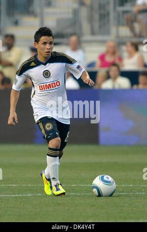 July 20, 2011 - Chester, Pennsylvania, U.S - Philadelphia Union midfielder Roger Torres (8) with the ball. The Philadelphia Union and  Everton are tied 0-0 at the half in a MLS friendly match being played at PPL Park in Chester, Pennsylvania (Credit Image: © Mike McAtee/Southcreek Global/ZUMAPRESS.com) Stock Photo