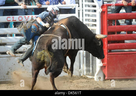 Apr. 23, 2011 - Clovis, California, U.S - Chance Smart of Philadelphia, MS rides 612 at the Clovis Rodeo. (Credit Image: © Matt Cohen/Southcreek Global/ZUMAPRESS.com) Stock Photo