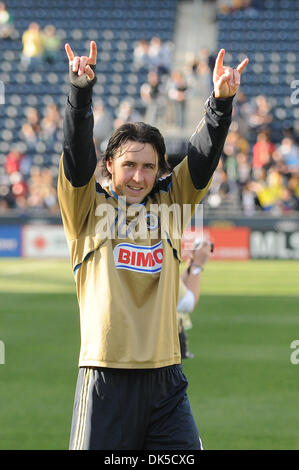 April 30, 2011 - Chester, Pennsylvania, U.S - Philadelphia Union defender Danny Califf (4) gestures towards the crowd. The Philadelphia Union defeated  the San Jose Earthquakes1-0, in a game being played at PPL Park in Chester, Pennsylvania (Credit Image: © Mike McAtee/Southcreek Global/ZUMAPRESS.com) Stock Photo