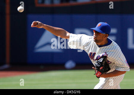 New York Mets pitcher Francisco Rodriguez (#75) steps in at the top of the  9th during the game at Citifield. The Mets defeated the Braves 3-0. (Credit  Image: © Anthony Gruppuso/Southcreek Global/ZUMApress.com Stock Photo -  Alamy