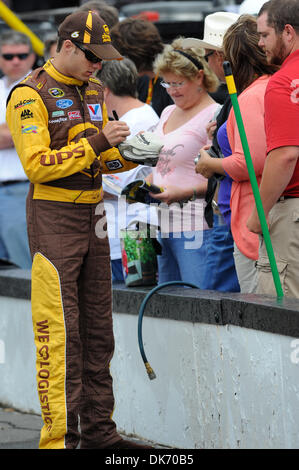 June 11, 2011 - Long Pond, Pennsylvania, United States of America - David Ragan signs autographs for the fans after his qualifying run for the 5-Hour Energy 500 at the Pocono Raceway. (Credit Image: © Brian Freed/Southcreek Global/ZUMAPRESS.com) Stock Photo