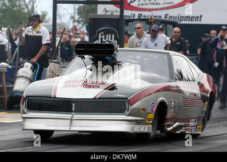 June 25, 2011 - Norwalk, Ohio, U.S - Danny Rowe (#2) competes in Pro Mod during the Fifth Annual Summit Racing Equipment NHRA Nationals at Summit Racing Equipment Motorsports Park in Norwalk OH. (Credit Image: © Frank Jansky/Southcreek Global/ZUMAPRESS.com) Stock Photo