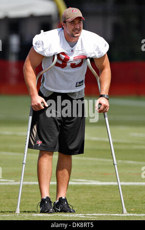 July 30, 2011 - DANIEL WALLACE   |   Times.TP 341686 WALL Bucs 11 (07/30/2011 Tampa) Tight end Luke Stocker was on crutches during Tampa Bay Buccaneers training camp at One Buc Place in Tampa on Saturday. [DANIEL WALLACE, Times] (Credit Image: © St. Petersburg Times/ZUMAPRESS.com) Stock Photo