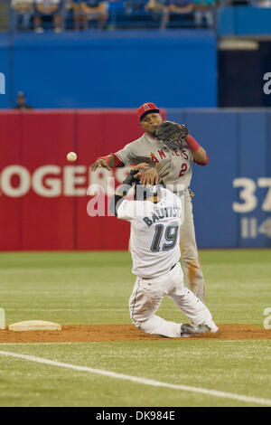 Los Angeles Angels shortstop Jose Iglesias (4) hugs Detroit Tigers' Miguel  Cabrera at second base in the first inning of a baseball game in Detroit,  Thursday, Aug. 19, 2021. (AP Photo/Paul Sancya