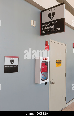 Automatic External Defibrillator on wall - USA Stock Photo