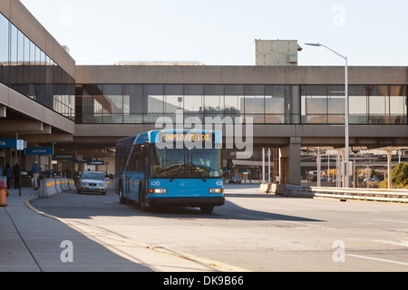Airport service bus - Philadelphia International (PHL), Pennsylvania USA Stock Photo