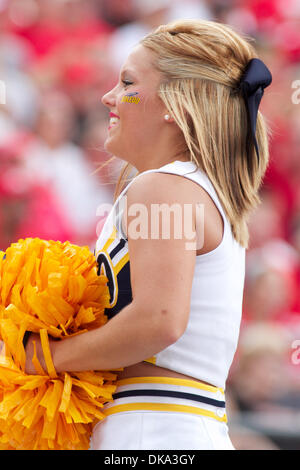 Toledo quarterback Terrance Owens passes against Ball State during the  first quarter of an NCAA college football game in Toledo, Ohio, Tuesday,  Nov. 6, 2012. (AP Photo/Rick Osentoski Stock Photo - Alamy