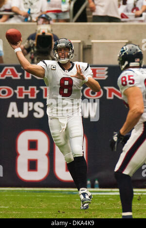 Sept. 11, 2011 - Houston, Texas, U.S - Houston Texans quarterback Matt Schaub (8) throwing the ball to Houston Texans tight end Joel Dreessen (85). Houston Texans leading the Indianapolis Colts 34-0 at the half. (Credit Image: © Juan DeLeon/Southcreek Global/ZUMAPRESS.com) Stock Photo