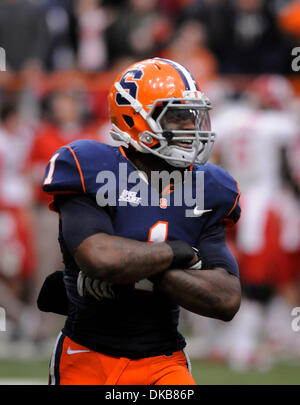 October 1, 2011: Rutgers defeated Syracuse 19-16 in overtime in a Big East conference contest at the Carrier Dome in Syracuse, NY. Syracuse free safety Phillip Thomas (#1) in action while playing Rutgers.(Credit Image: © Alan Schwartz/Cal Sport Media/ZUMAPRESS.com) Stock Photo