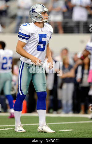 January 04, 2015: Dallas Cowboys kicker Dan Bailey #5 during an NFL Wild  Card Playoff football game between the Detroit Lions and the Dallas Cowboys  at AT&T Stadium in Arlington, TX Dallas