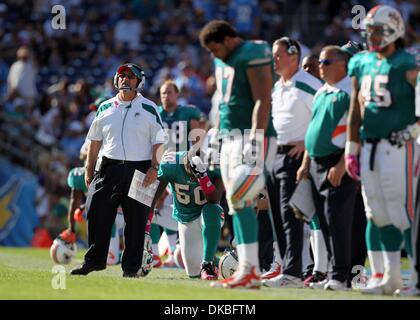 Oct. 02, 2011 - San Diego, Cailfornia, U.S. - Miami Dolphins quarterback  MATT MOORE (8) drops back to pass against the Miami Dophins. (Credit Image:  © Allen Eyestone/The Palm Beach Post/ZUMAPRESS.com Stock Photo - Alamy