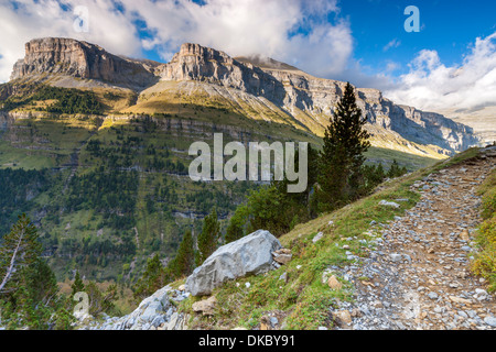 View over the Ordesa Valley from Faja Pelay, Parque Nacional de Ordesa y Monte Perdido, Pyrenees, Huesca, Aragon, Spain, Europe. Stock Photo