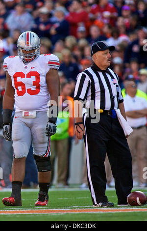 Ohio State defensive lineman Michael Bennett runs drills during their ...