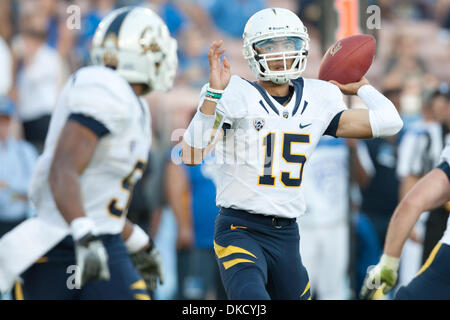 Oct. 29, 2011 - Pasadena, California, U.S - California Golden Bears quarterback Zach Maynard #15 in action during the NCAA Football game between the California Golden Bears and the UCLA Bruins at the Rose Bowl. (Credit Image: © Brandon Parry/Southcreek/ZUMAPRESS.com) Stock Photo