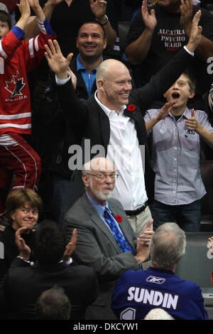 Oct. 29, 2011 - Toronto, Ontario, Canada - Former Maple Leaf  Mats Sundin was saluted during the NHL game between the Pittsburgh Penguins and the Toronto Maple Leafs at the Air Canada Centre in Toronto, Ontario. (Credit Image: © Jay Gula/Southcreek/ZUMAPRESS.com) Stock Photo