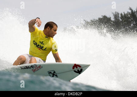 Dec 01, 2006; North Shore Oahu, HI, USA; OÕNeill World Cup of Surfing, Six star Association of Surfing Professionals (ASP) World Qualifying Series (WQS) event, Sunset Beach, North Shore, Oahu, Hawaii, November 24-Dec 6 2006. Brazilian RODRIGO DORNELLES (pictured) won his heat in the round of 96 surfers at the OÕNeill World Cup of Surfing today. Dornelles was able to find the waves  Stock Photo