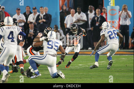 Chicago Bears Muhsin Muhammad (87) runs into the end zone for a touchdown  against the Indianapolis Colts at a rain soaked Super Bowl XLI at Dolphin  Stadium in Miami on February 4