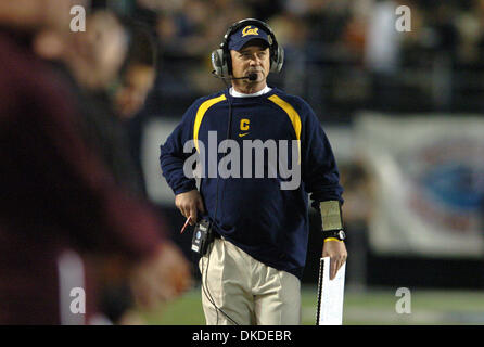 Dec 28, 2006; San Diego, CA, USA; University of California head coach JEFF TEDFORD paces the sidelines against the Texas A&M Aggies in the second quarter of the Pacific Life Holiday Bowl at Qualcomm Stadium in San Diego, Calif. on Thursday, December 28, 2006. Mandatory Credit: Photo by Dan Honda/Contra Costa Times/ZUMA Press. (©) Copyright 2006 by Contra Costa Times Stock Photo