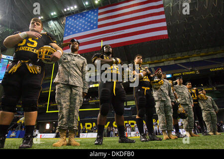 Jan 06, 2007 - San Antonio, TX, USA - 2007 US Army All-American Bowl. Members of the East squad and Soldier Heroes, who have earned a Silver Star, Bronze Star, or Purple Heart in Operations Iraqi Freedom or Enduring Freedom stand during the playing of the National Anthem Saturday Jan. 6, 2007 at the Alamodome. The West squad went on to win 24-7. Stock Photo