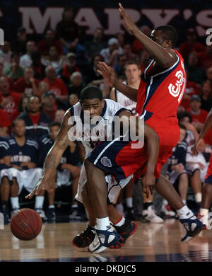 Jan 15, 2007 - Moraga, CA, USA - St. Mary's Gaels JOHN WINSTON, #32, attempts to drive past Gonzaga Bulldog's ABDULLAHI KUSO, #31, in the 2nd half of their game on Monday, January 15, 2007 at McKeon Pavilion in Moraga, Calif. Saint Mary's defeated Gonzaga 80-75.(Credit Image: © Jose Carlos Fajardo/Contra Costa Times/ZUMA Press) RESTRICTIONS: USA Tabloids RIGHTS OUT! Stock Photo