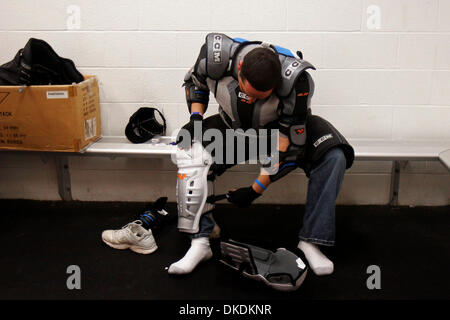 Feb 19, 2007 - Sunray, TX, USA - Army Spc. CHARLES DOMINGUEZ suits up before practice for a group of BAMC soldiers who have lost limbs in Iraq and Afghanistan at the Ice Center at Northwoods, Monday, February 19, 2007.They are preparing for an inter-squad match after Friday's San Antonio Rampage game at the SBC Center. (Credit Image: © Nicole Fruge/San Antonio Express-News/ZUMA Pre Stock Photo