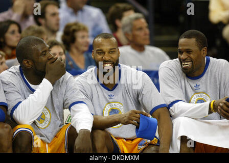 Mar 12, 2007 - Oakland, CA, USA - Warriors'  JASON RICHARDSON, left, BARON DAVIS and STEPHEN JACKSON are all smiles near the end of the game against the Dallas Mavericks on the fourth quarter at the Oracle Arena in Oakland, Calif., on Monday Mar. 12, 2007.  The Warriors won 117-100. (Credit Image: © Ray Chavez/The Oakland Tribune/ZUMA Press) RESTRICTIONS: USA Tabloids RIGHTS OUT! Stock Photo