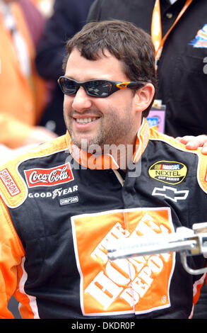 Apr 01, 2007 - Martinsville, VA, USA - Nextel Cup Driver TONY STEWART before the start of the Goody's Cool Orange 500 Nextel race at the Martinsville Speedway. (Credit Image: © Jason Moore/ZUMA Press) Stock Photo