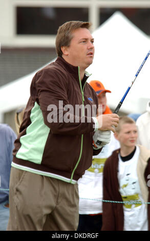 Apr 09, 2007 - Myrtle Beach, SC, USA - Musician EDWIN McCAIN plays a round of golf at the annual Hootie and the Blowfish Monday After the Masters Celebrity Pro-Am Golf Tournament that took place at The Dye Club at Barefoot Resort located in Myrtle Beach. (Credit Image: © Jason Moore/ZUMA Press) Stock Photo