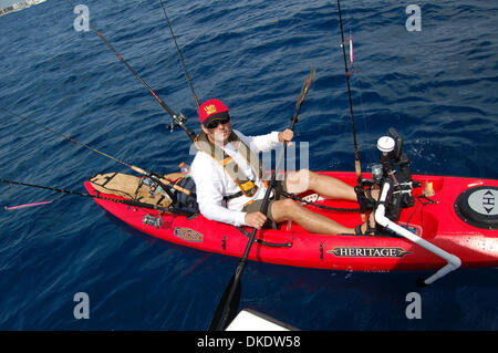 May 03, 2007 - n/a, FL, USA - PETER HINCK fishes the ocean in calm weather on his 14-foot kayak outfitted with a depth finder/GPS, five rods, a hand-held VHF radio and insulated fish bag.  (Credit Image: © Willie Howard/Palm Beach Post/ZUMA Press) RESTRICTIONS: USA Tabloid RIGHTS OUT! Stock Photo