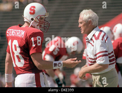 Joe Montana San Francisco 49ers quarterback with head coach Bill Walsh at  the 1989 Super Bowl Stock Photo - Alamy