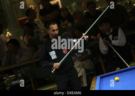 Aug 19, 2007 - New York City, NY, USA - The World's greatest fancy shot maker SEMIH SAYGINER who also was the player of the year in 2004 has won 3rd place at the 2007 Sang Lee International Open 3-cushion billiards tournament. Billard fans call him Grandmaster. (Credit Image: © Mehmet Demirci/ZUMA Press) Stock Photo