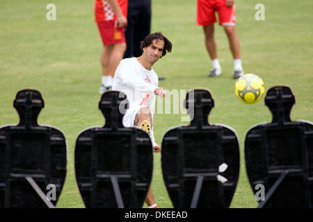 May 12, 2009 - Zapopan, Jalisco, Mexico - JUAN CARLOS LEANO, soccer player of Tecos UAG soccer team, during practice at the '3 de Marzo' stadium, prior to the encounter with the Pumas team in the quarterfinals of the Mexican soccer Tournament Clausura 2009. (Credit Image: © Alejandro Acosta/ZUMA Press) Stock Photo