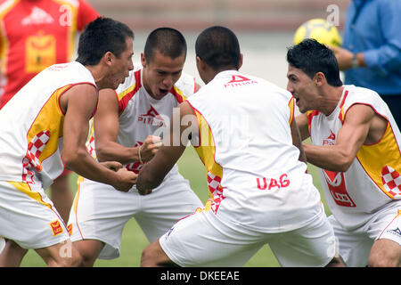 May 12, 2009 - Zapopan, Jalisco, Mexico - Players of Tecos UAG soccer team, kidding during practice at the '3 de Marzo' stadium, prior to the encounter with the Pumas team in the quarterfinals of the Mexican soccer Tournament Clausura 2009. (Credit Image: © Alejandro Acosta/ZUMA Press) Stock Photo