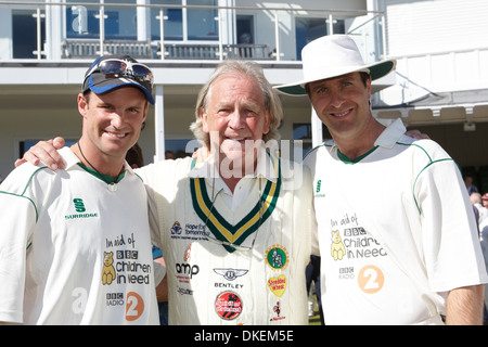 Andrew Strauss and Michael Vaughan with David English Chris Evans Children In Need cricket match with Bunburys at Canterbury Stock Photo