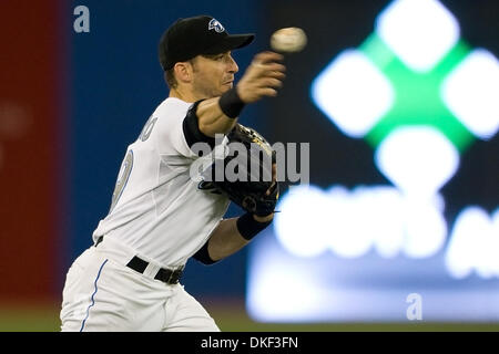 18 August 200: Toronto Blue Jays shortstop Marco Scutaro #19 throws a ball to first base during action at the Rogers Centre in Toronto during an MLB game between the Boston Red Sox and the Toronto Blue Jays..The Red Sox won 10-9..*****FOR EDITORIAL USE ONLY* (Credit Image: © Southcreek Global/ZUMApress.com) Stock Photo