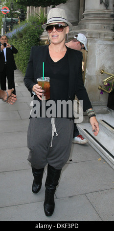 Pink aka Alecia Moore leaving at her hotel London, England - 12.09.12 Stock Photo