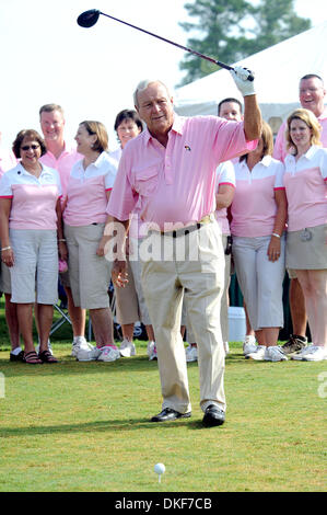 Aug 16, 2009; Raleigh, North Carolina, USA; Golf Legend ARNOLD PALMER takes part in the 2009 Jimmy V Celebrity Golf Classic that took place at the Lonnie Poole Golf Course located in the campus of North Carolina State University.  Arnold Palmer designed the golf course and took the inagural first swing and then toured the course. The Jimmy Valvano Foundation has raised over 12 mill Stock Photo