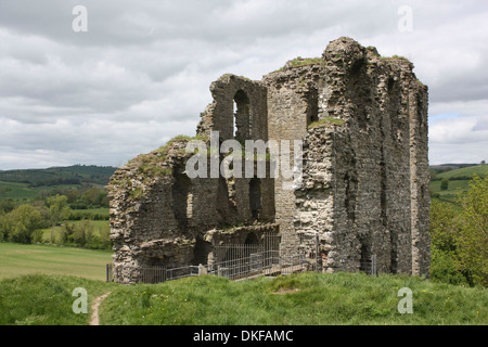 Ruins of Clun castle keep in Shropshire Stock Photo