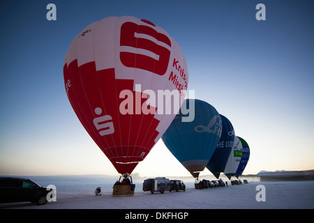 Launch preparation of hot air balloons, Sachsenkam, Bavaria, Germany Stock Photo