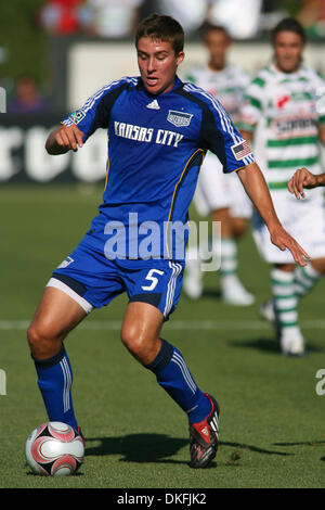 Jun 28, 2009 - Kansas City, Kansas, USA - Matt Besler #5 of the Kansas City Wizards during the Santos Laguna vs Kansas City Wizards soccer match in the SuperLiga 2009 tournament play. Santos Laguna defeated the Kansas City Wizards 3-1 at CommunityAmerica Ballpark. (Credit Image: © Tyson Hofsommer/Southcreek Global/ZUMA Press) Stock Photo