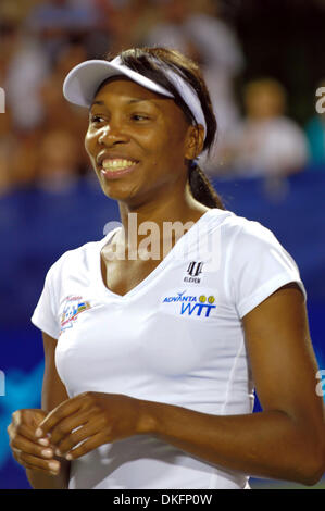 Jul 08, 2009 - King of Prussia, Pennsylvania, USA - Philadelphia Freedom's VENUS WILLIAMS smiles to a crowd during a match with Angela Haynes of the Sacramento Capitals. Williams who was playing her second game for the WTT Freedoms after winning the doubles Championship with her sister Serena at Wimbledon had a tough time, losing five of six games against her opponent. (Credit Imag Stock Photo