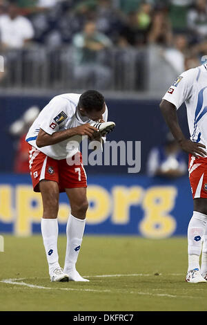 Jul 10, 2009 - Houston, Texas, USA - BLAS PEREZ (#7) of Panama chews on his shoe.  Panama and Mexico tied 1-1 at Reliant Stadium. (Credit Image: © Diana Porter/Southcreek Global/ZUMA Press) Stock Photo