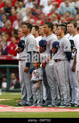 Jul 14, 2009 - St. Louis, Missouri, USA - MLB Baseball - National League All-Stars  chat on the field during batting practice before Major League Baseball's All-Star  game at Busch Stadium in