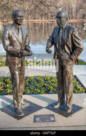 James Rouse Statue Columbia, Maryland, Howard County, planned city, opened 1967, centers ...